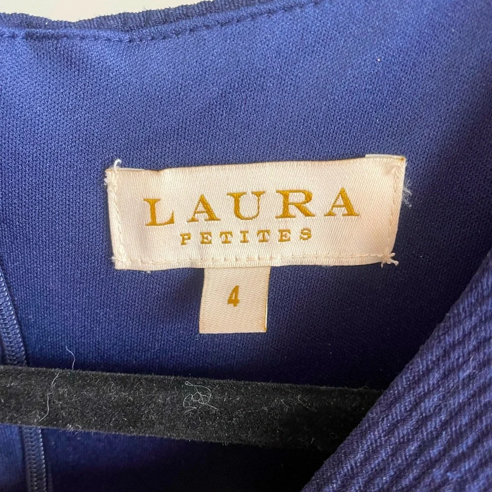 Laura Petites Blue Floral Scuba Short Sleeve Mini Skater Dress Size 4P - Picture 4 of 5